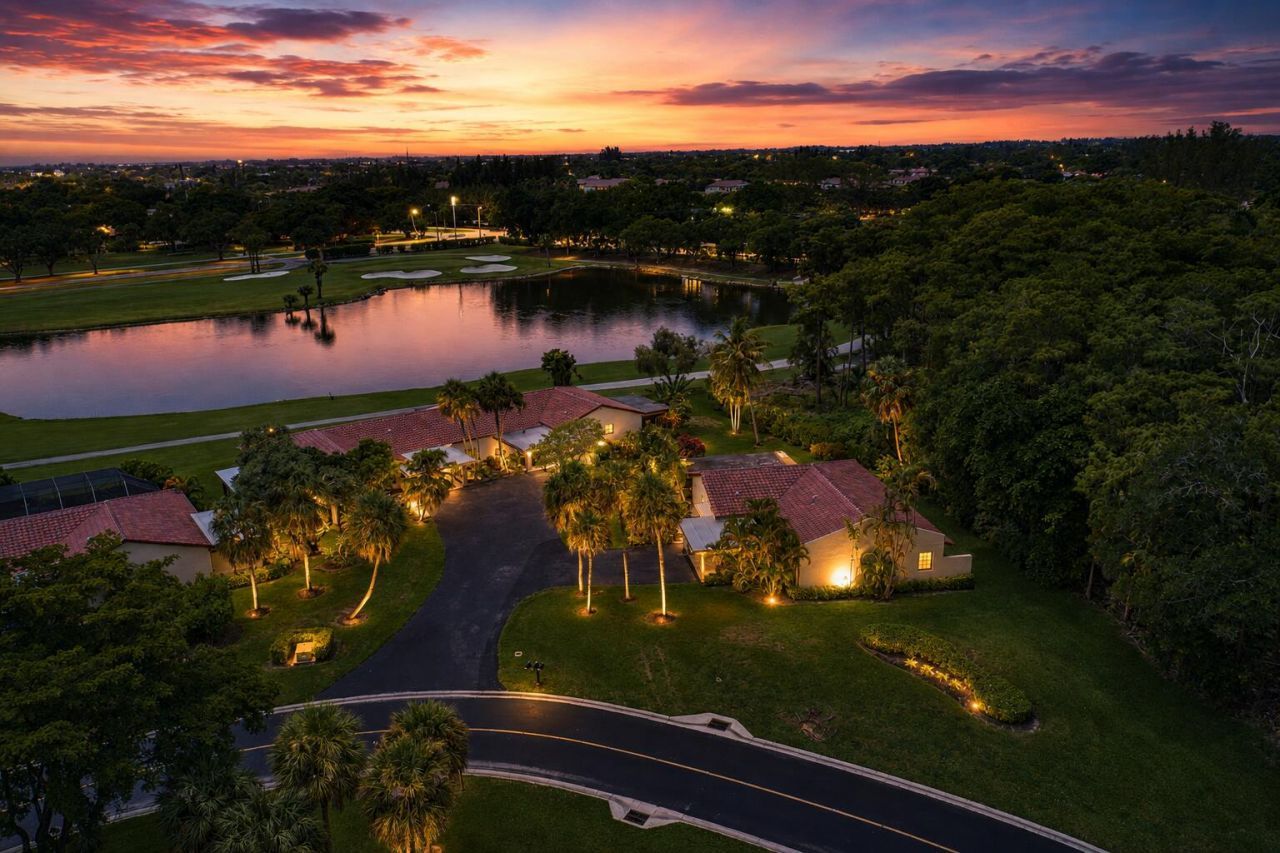 21195 Juego Circle, Unit 16-A, Boca Raton, FL 33433 Photo