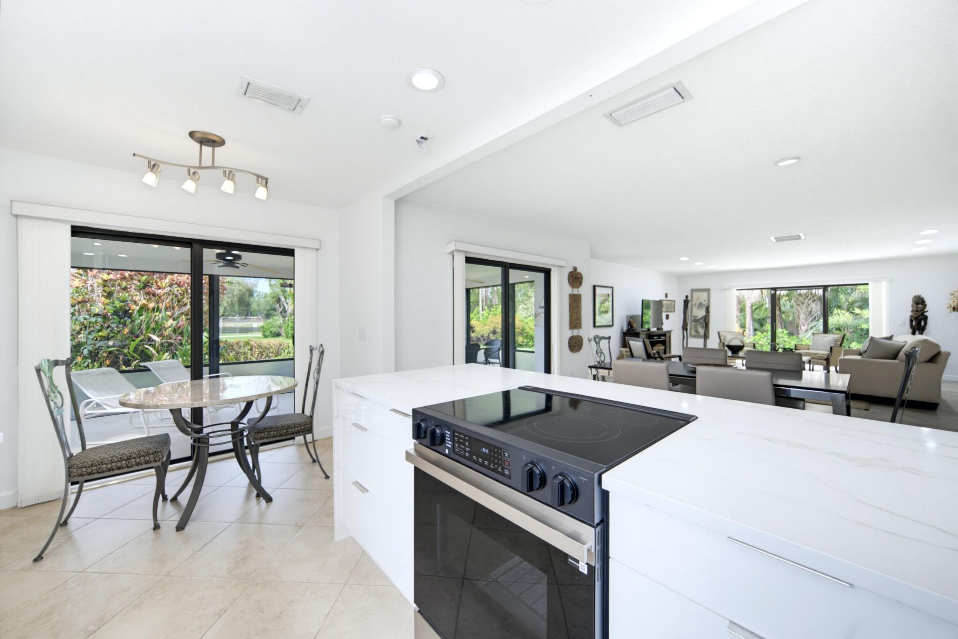 21195 Juego Circle, Unit 16-A, Boca Raton, FL 33433 Photo