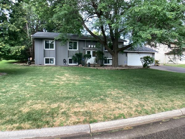 3245 Pilgrim Lane N, Plymouth, MN 55441