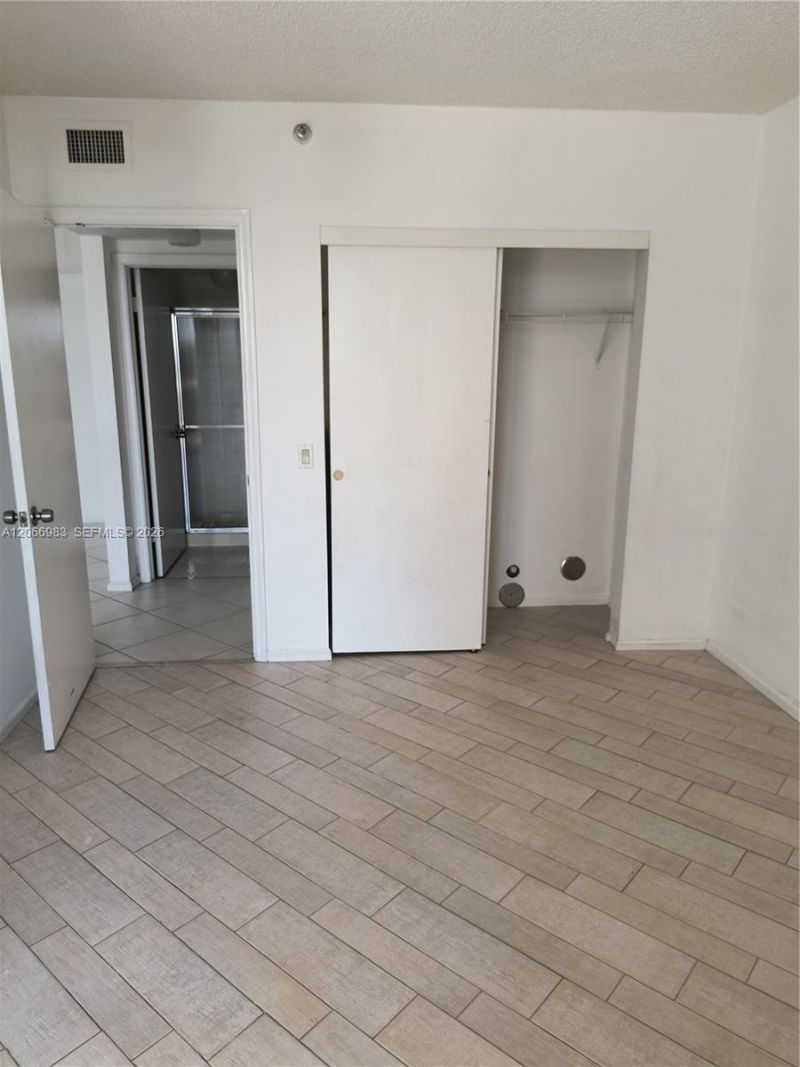 3610 Yacht Club Dr , Unit 514, Aventura, FL 33180 Photo