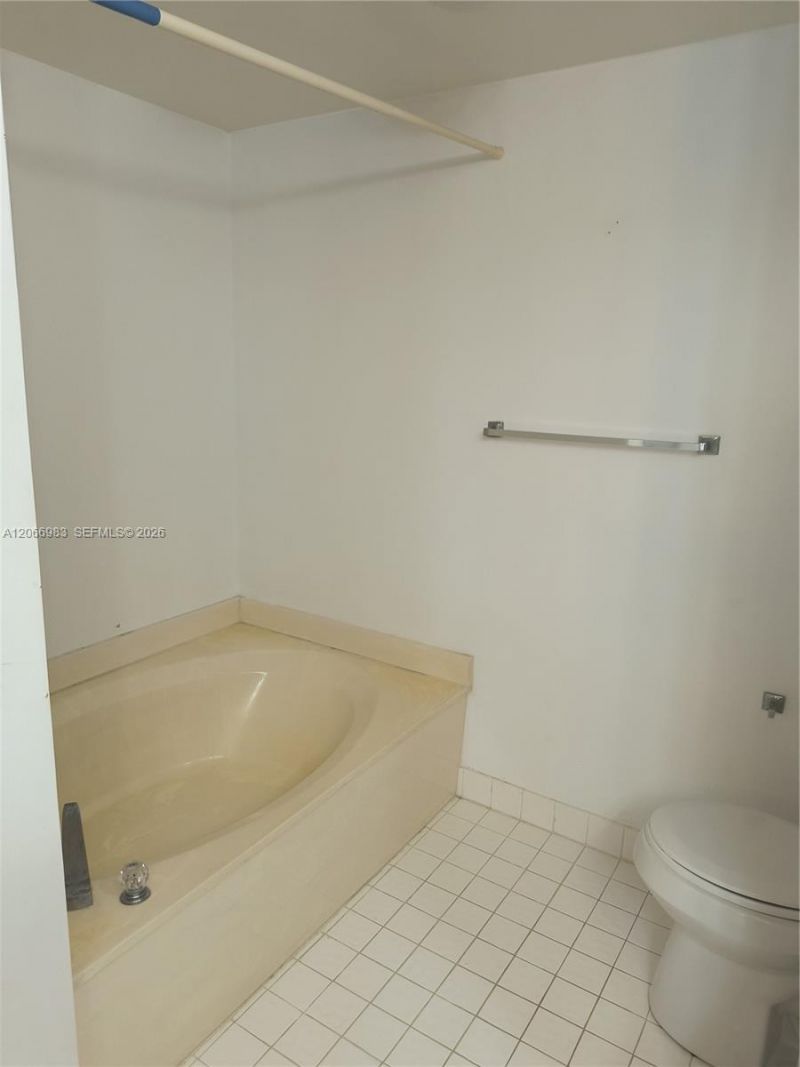3610 Yacht Club Dr , Unit 514, Aventura, FL 33180 Photo