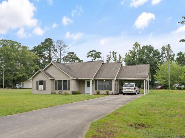 12031 Fairview Dr, Hammond, LA 70403