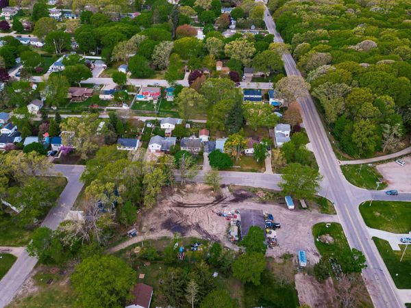 1010 N Rath Avenue, Ludington, MI 49431