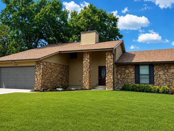 11103 E 98th Street North , Owasso, OK 74055