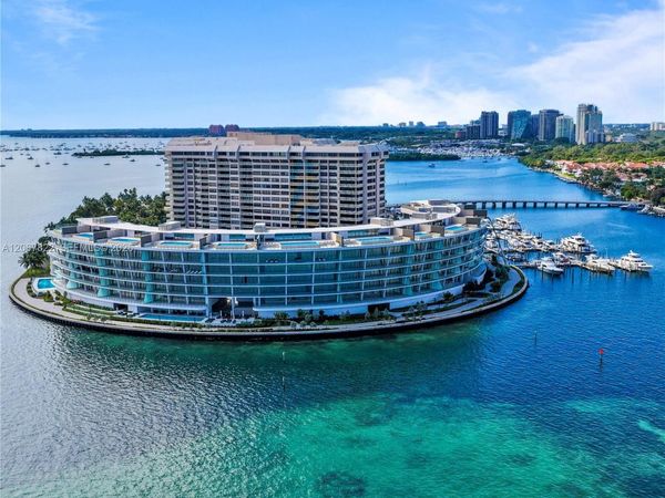 5 GROVE ISLES DR, Unit M502, Miami, FL 33133