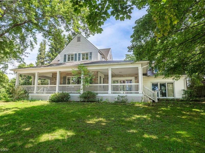 2001 Cambridge Road, Coshocton, OH 43812 Photo 1