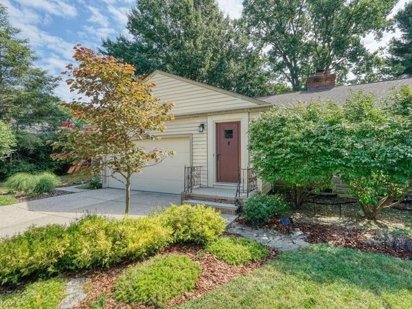 301 Breezewood Drive , Bay Village, OH 44140
