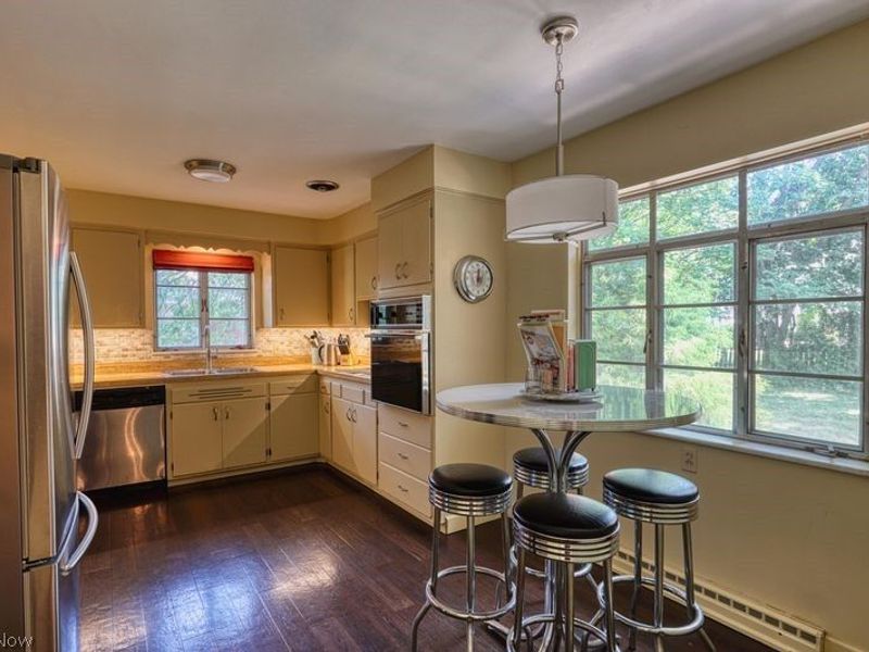 301 Breezewood Drive , Bay Village, OH 44140 Photo 10