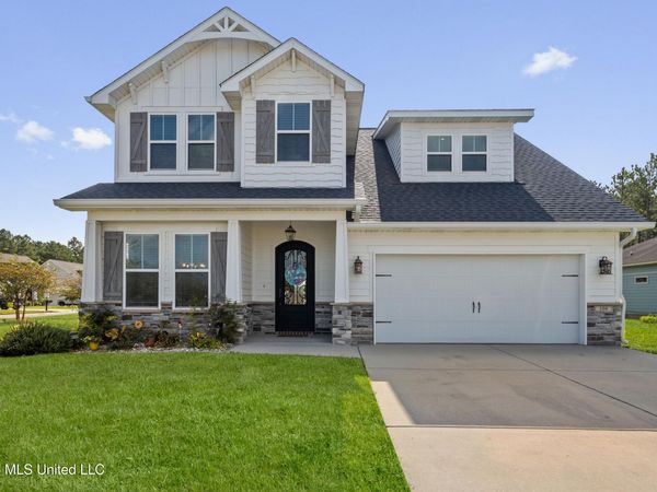 104 Westwind Court, Ocean Springs, MS 39564