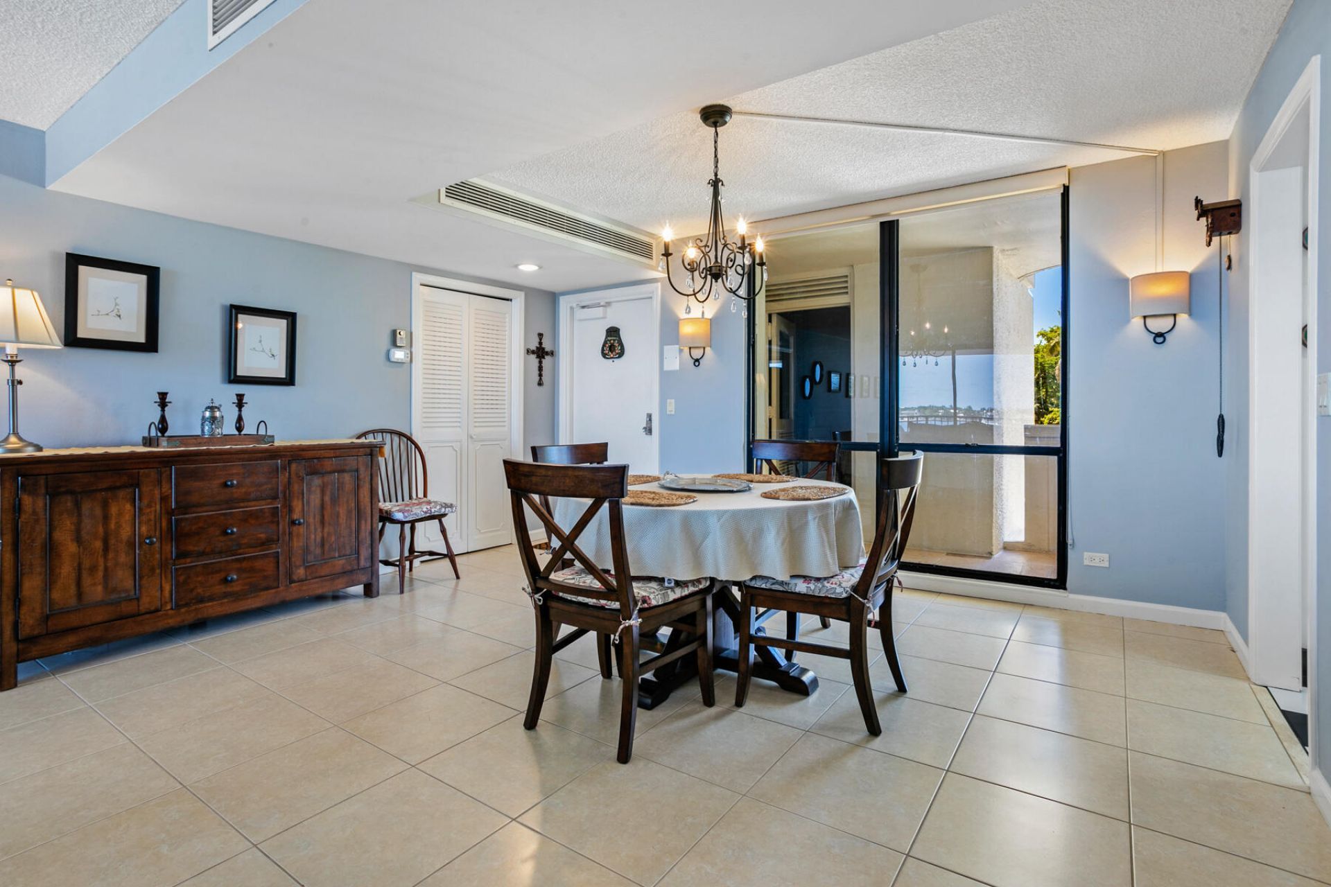 130 Lakeshore Drive, Unit 322, North Palm Beach, FL 33408 Photo