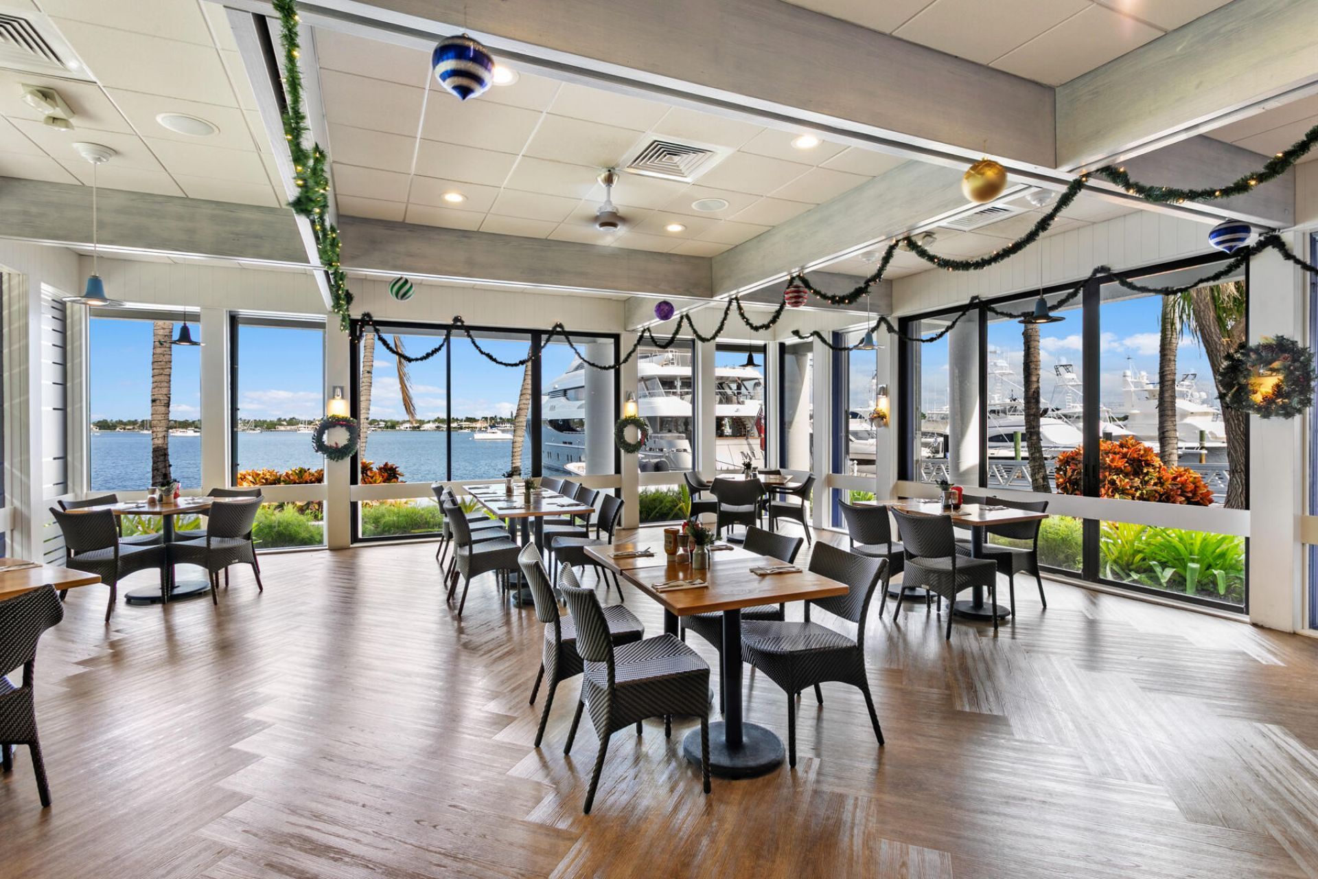 130 Lakeshore Drive, Unit 322, North Palm Beach, FL 33408 Photo