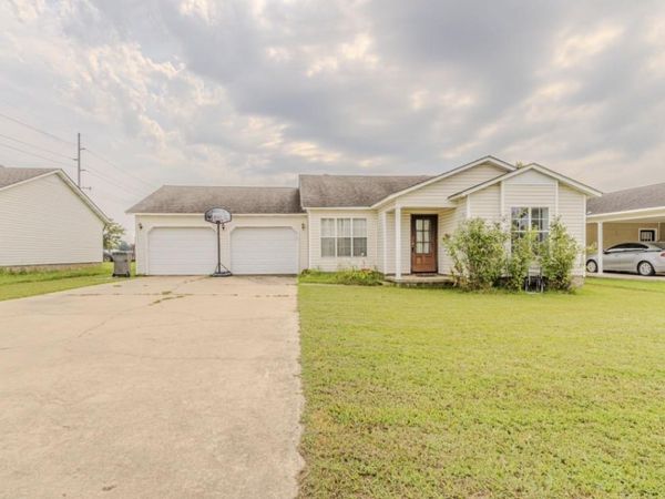 1109 N 35th Street , Paragould, AR 72450