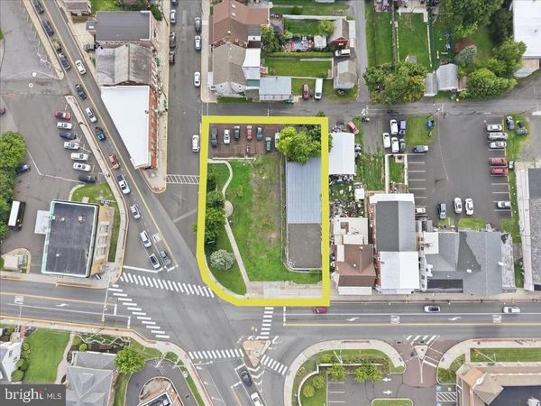369 MAIN STREET , PENNSBURG, PA 18073