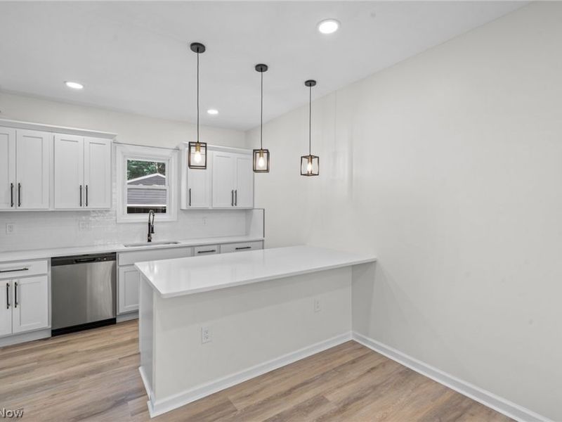 12028 Wade Park Avenue, Cleveland, OH 44106 Photo 16