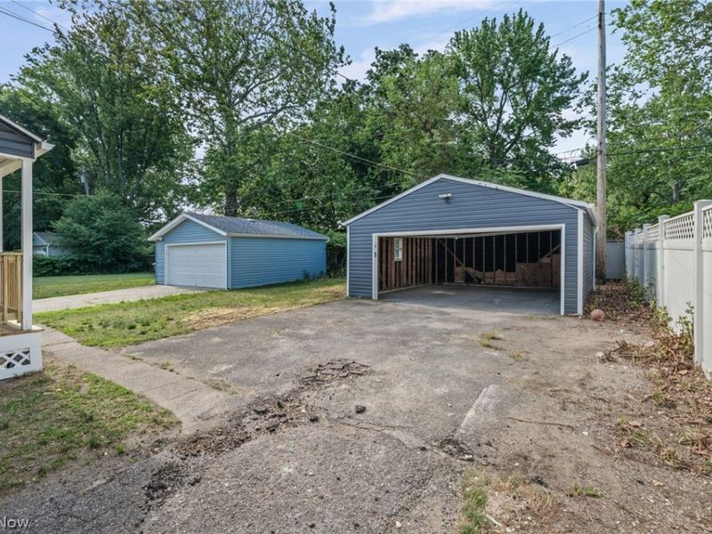 12028 Wade Park Avenue, Cleveland, OH 44106 Photo 35