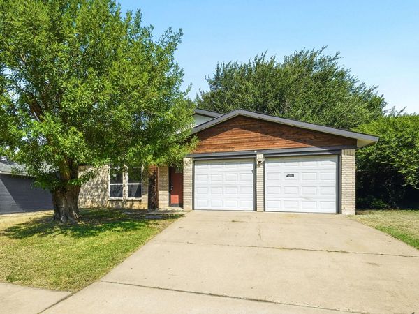 11104 Ptarmigan DR, Austin, TX 78758