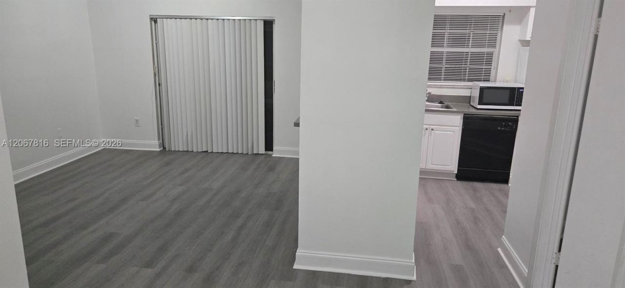 2091 NW 96th Ter, Unit 13M, Pembroke Pines, FL 33024 Photo