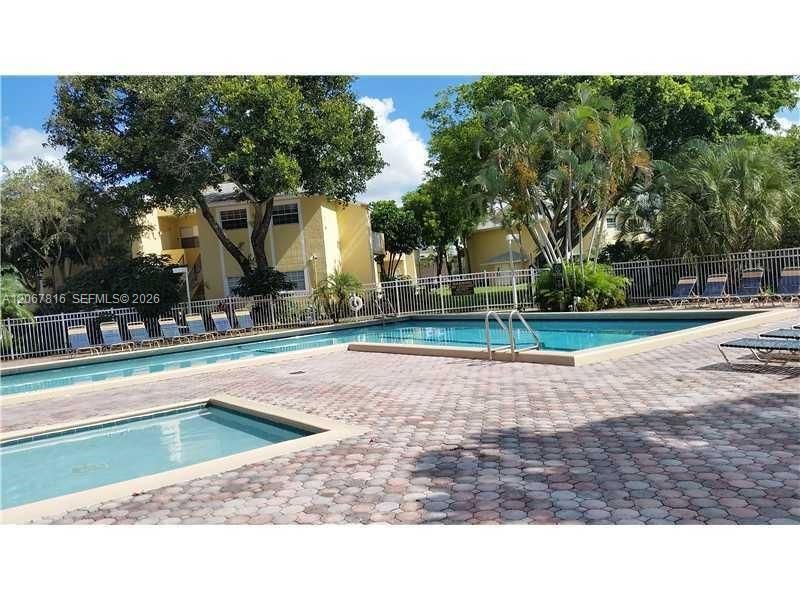 2091 NW 96th Ter, Unit 13M, Pembroke Pines, FL 33024 Photo