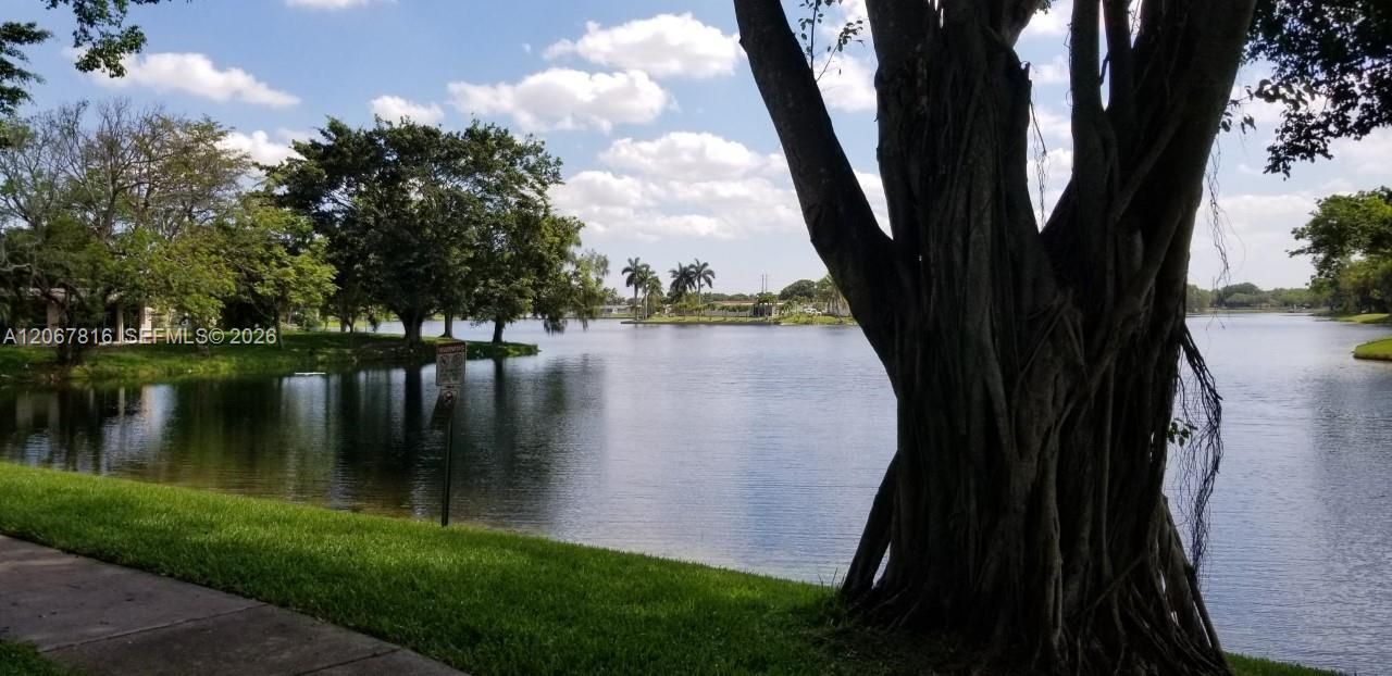 2091 NW 96th Ter, Unit 13M, Pembroke Pines, FL 33024 Photo