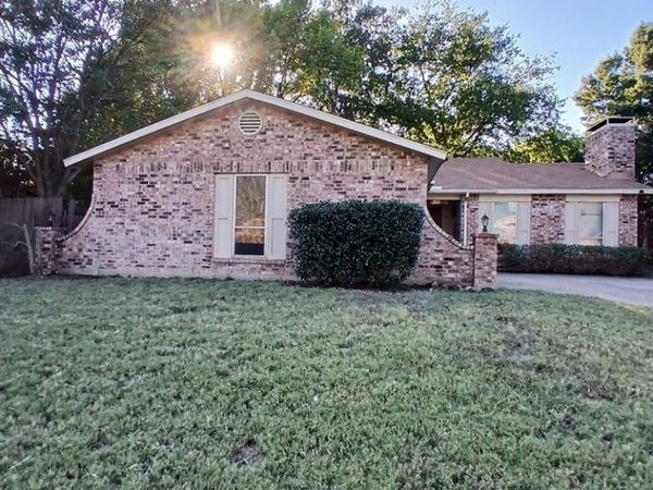 3201 Willow Bend, Bedford, TX 76021
