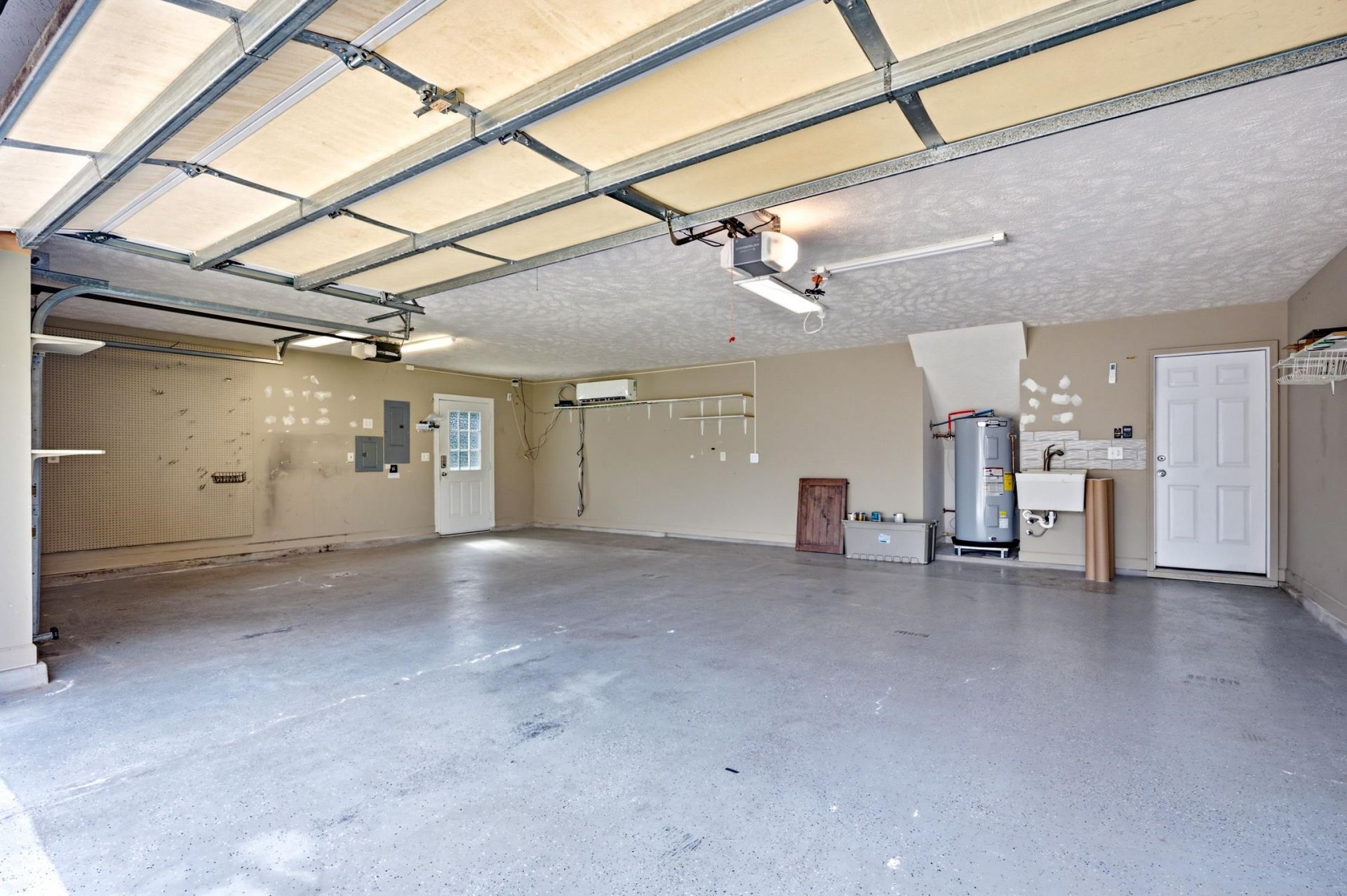 101 Pickering Dr. Photo 34