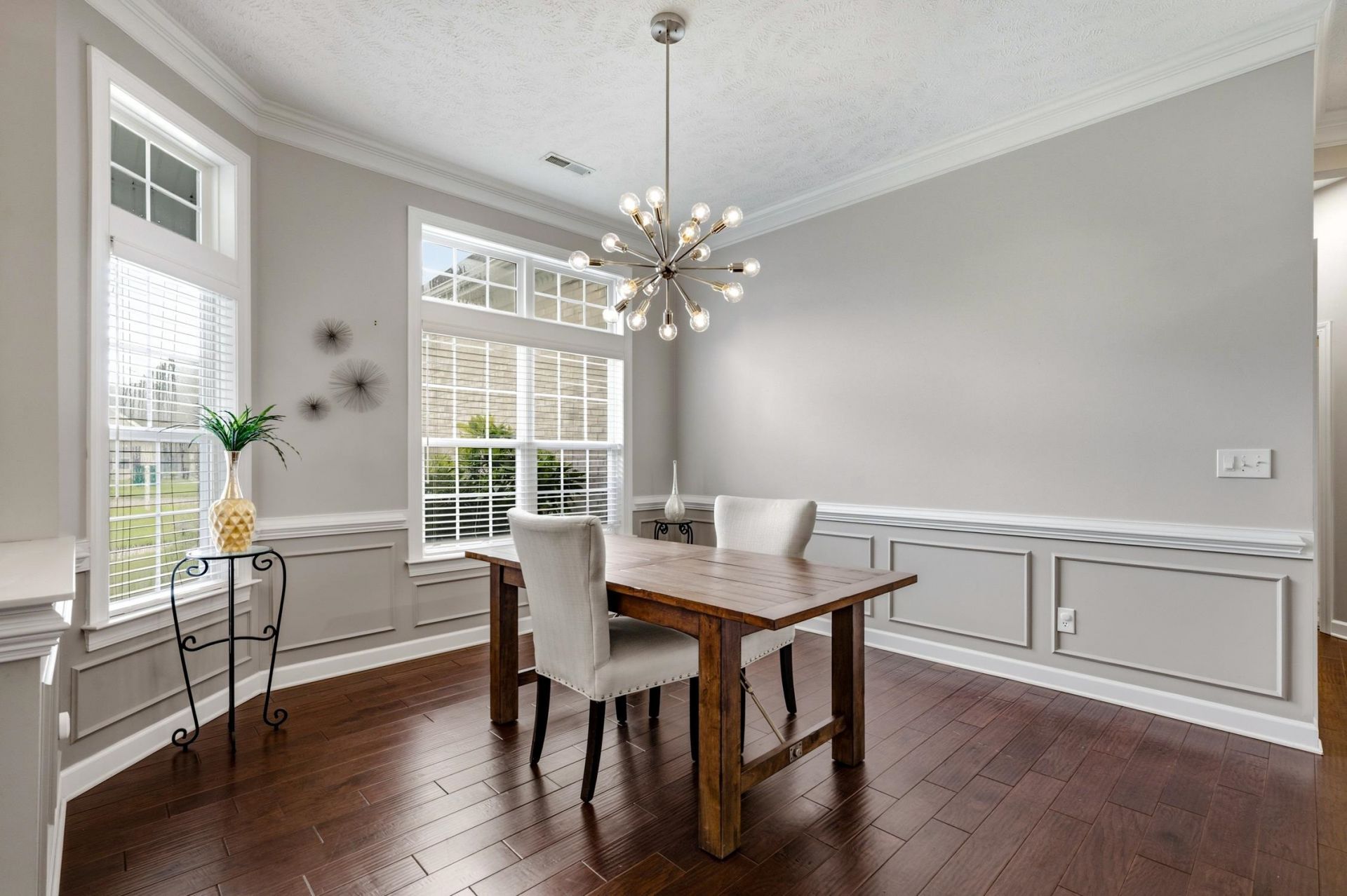 101 Pickering Dr. Photo 4
