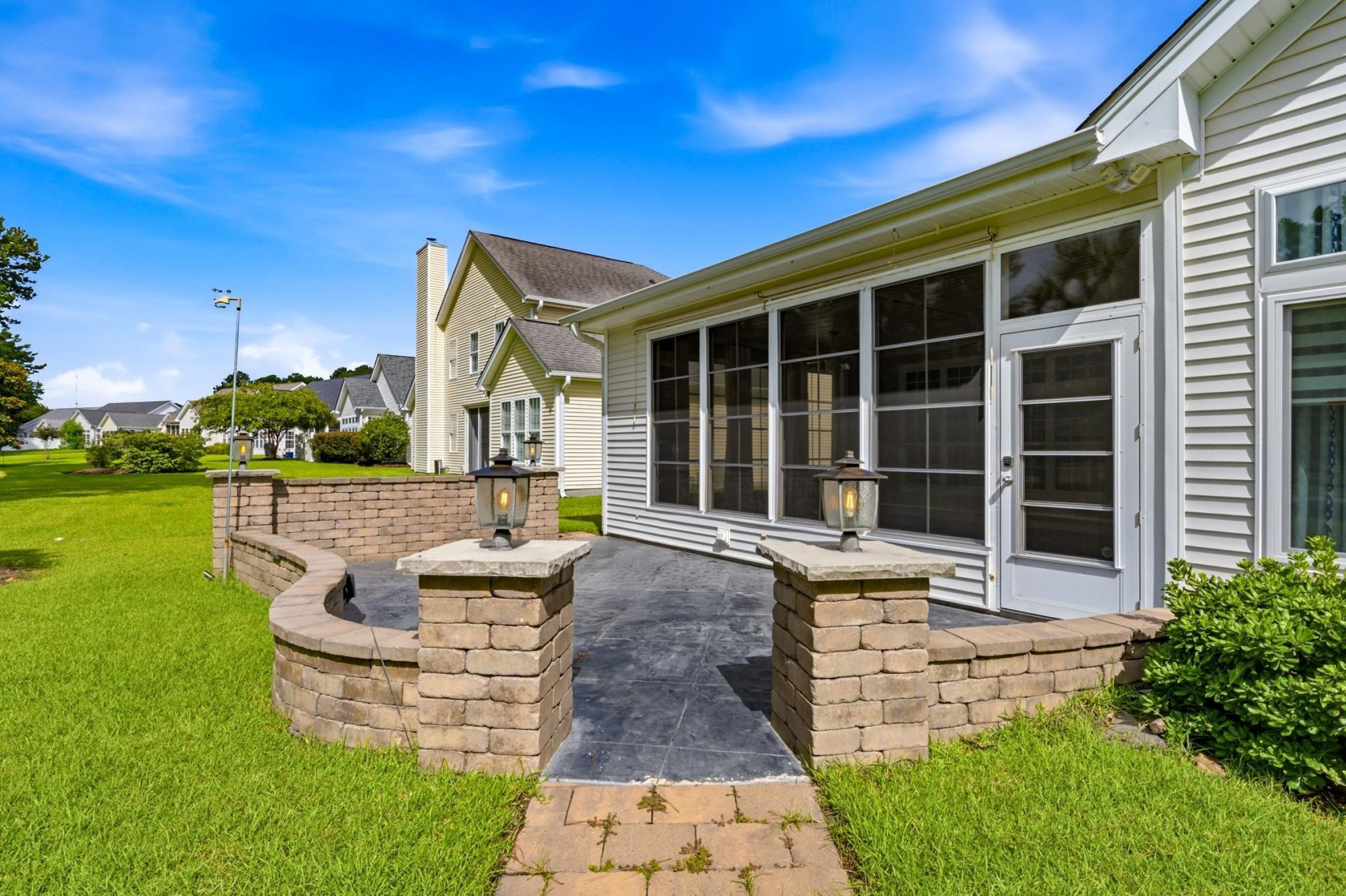 101 Pickering Dr. Photo 42