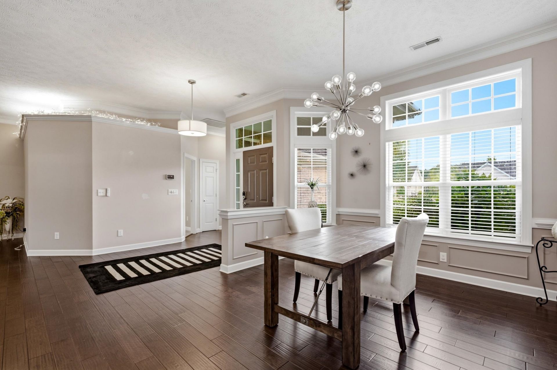 101 Pickering Dr. Photo 5