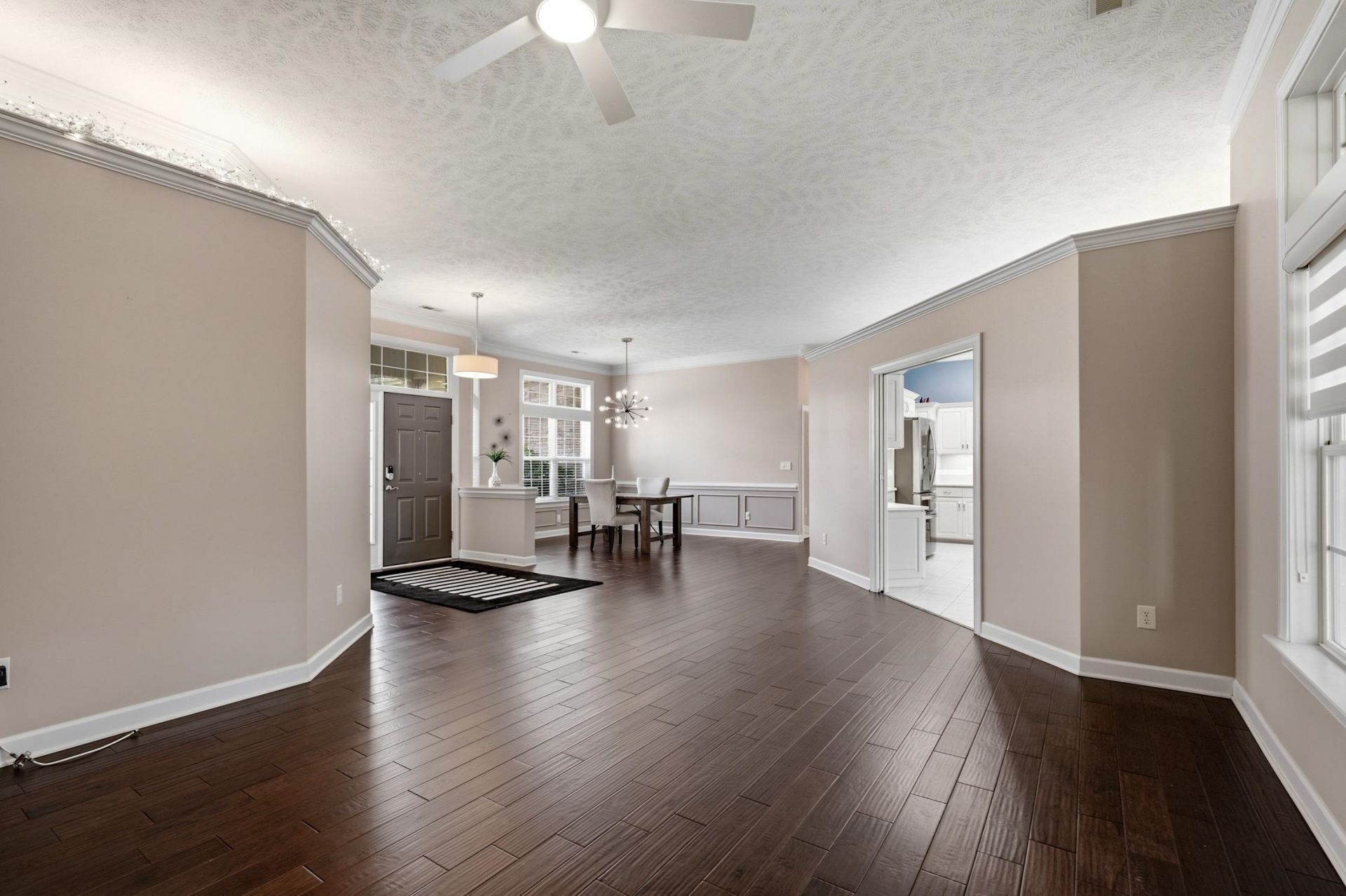 101 Pickering Dr. Photo 8