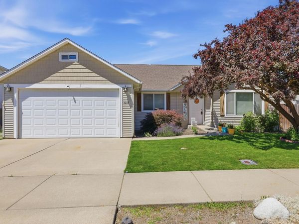 1038 S WEST Dr, Airway Heights, WA 99001