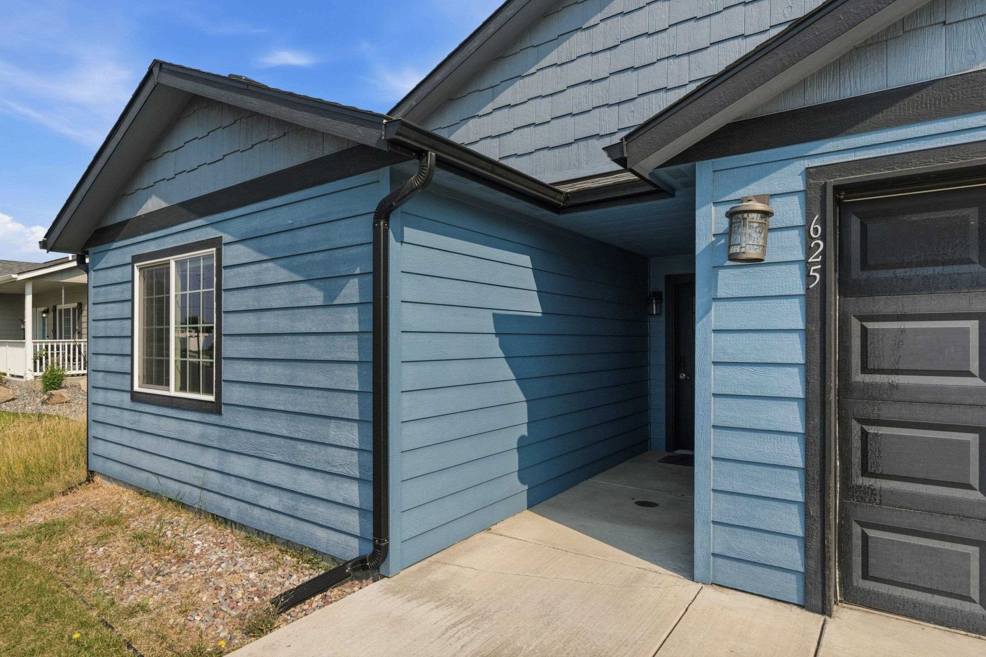 625 E Canterbury Ln, Colbert, WA 99005 Main Photo