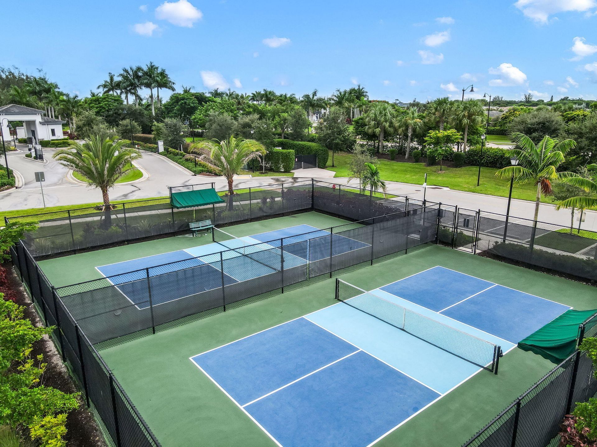 7520 N Blue Spring Drive, Parkland, FL 33067 Photo