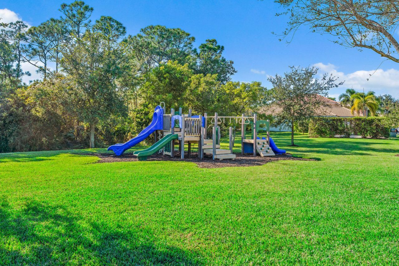 7751 SE Heritage Boulevard, Hobe Sound, FL 33455 Photo