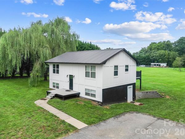 2646 Icard Rhodhiss Road, Connelly Springs, NC 28612