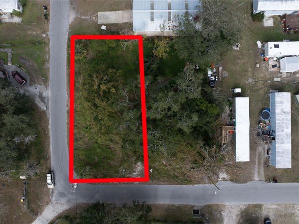 GRADY LN , LAKELAND, FL 33801
