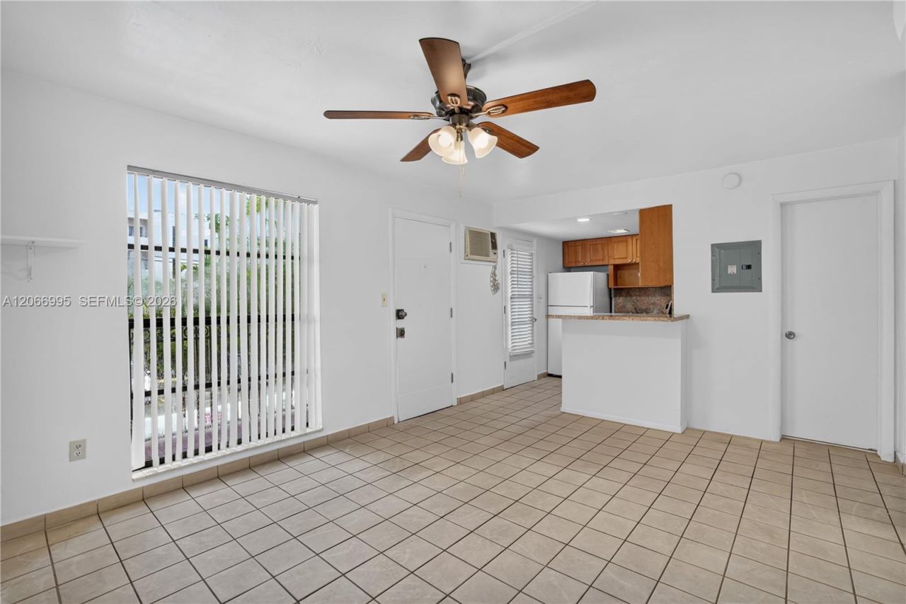 1600 S Le Jeune Rd , Unit 10, Coral Gables, FL 33134 Photo