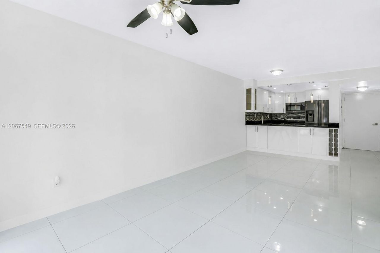 200 172nd St , Unit 112, Sunny Isles Beach, FL 33160 Photo