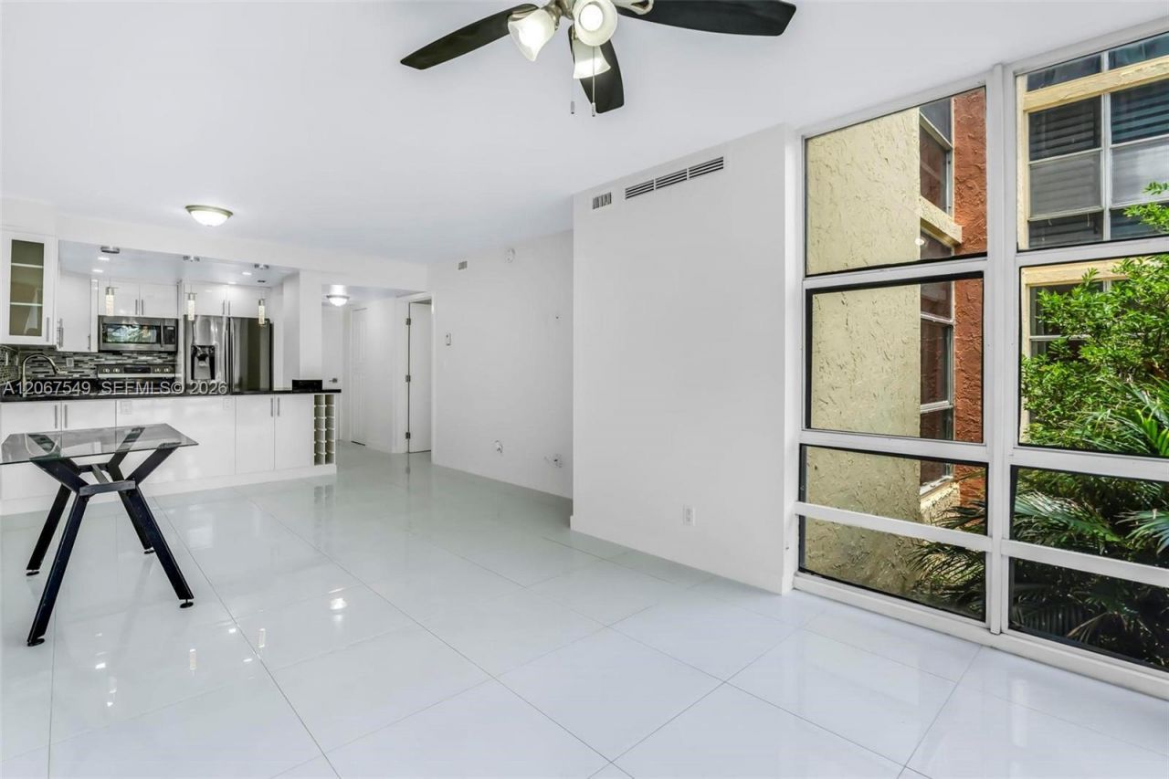 200 172nd St , Unit 112, Sunny Isles Beach, FL 33160 Photo