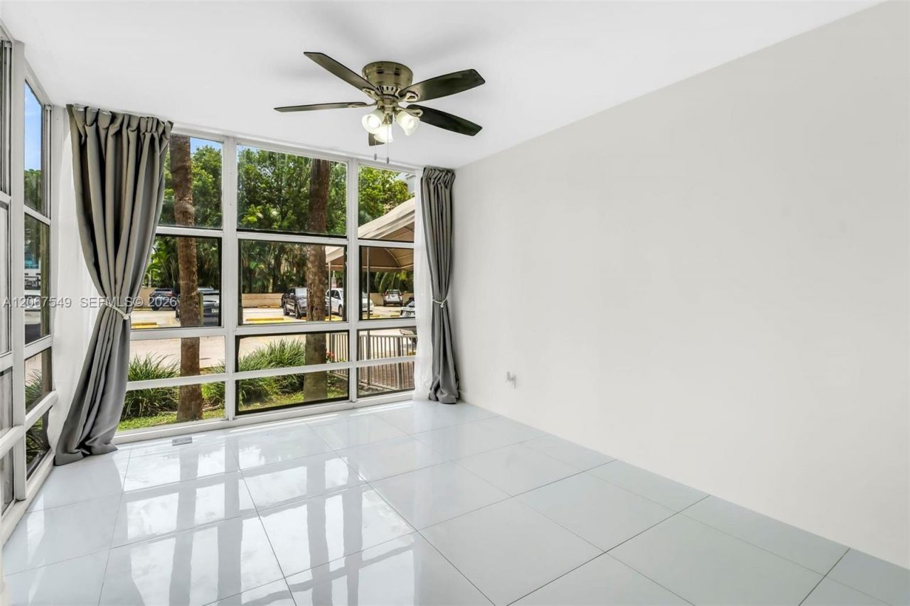 200 172nd St , Unit 112, Sunny Isles Beach, FL 33160 Photo