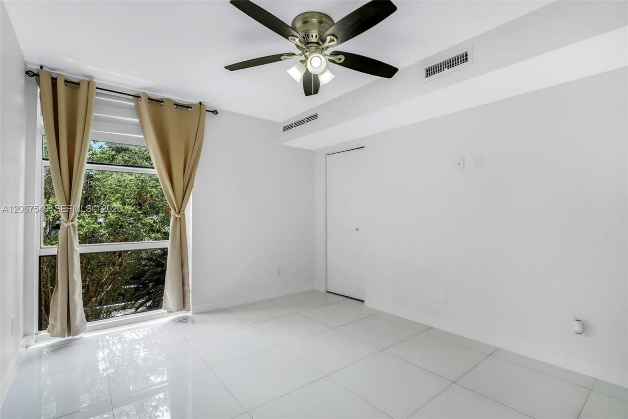 200 172nd St , Unit 112, Sunny Isles Beach, FL 33160 Photo