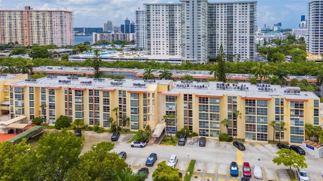 200 172nd St , Unit 112, Sunny Isles Beach, FL 33160 Photo