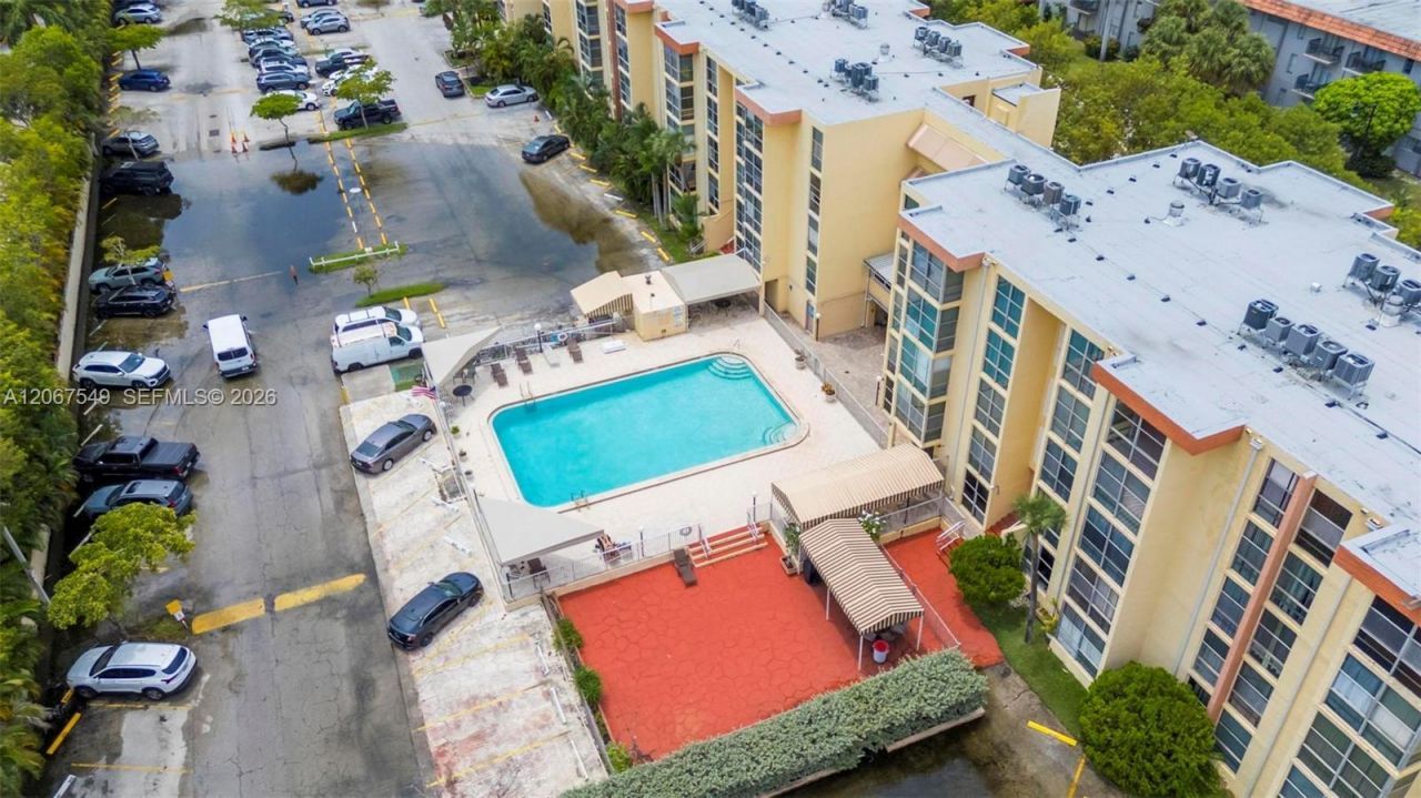 200 172nd St , Unit 112, Sunny Isles Beach, FL 33160 Photo
