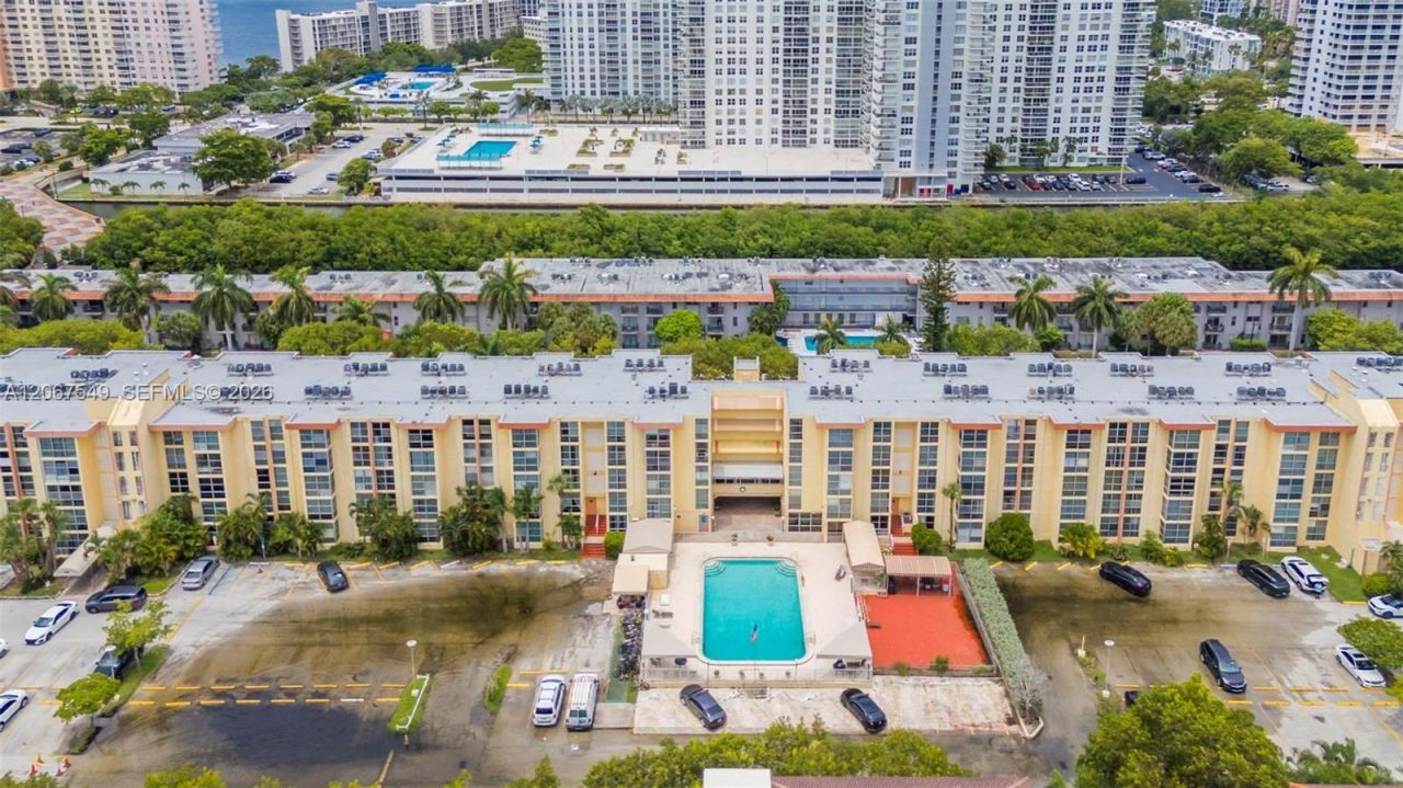 200 172nd St , Unit 112, Sunny Isles Beach, FL 33160 Photo