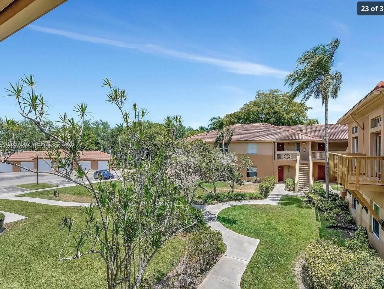 4847 Via Palm Lks, Unit 1021, West Palm Beach, FL 33417 Photo