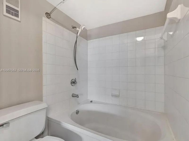 4847 Via Palm Lks, Unit 1021, West Palm Beach, FL 33417 Photo