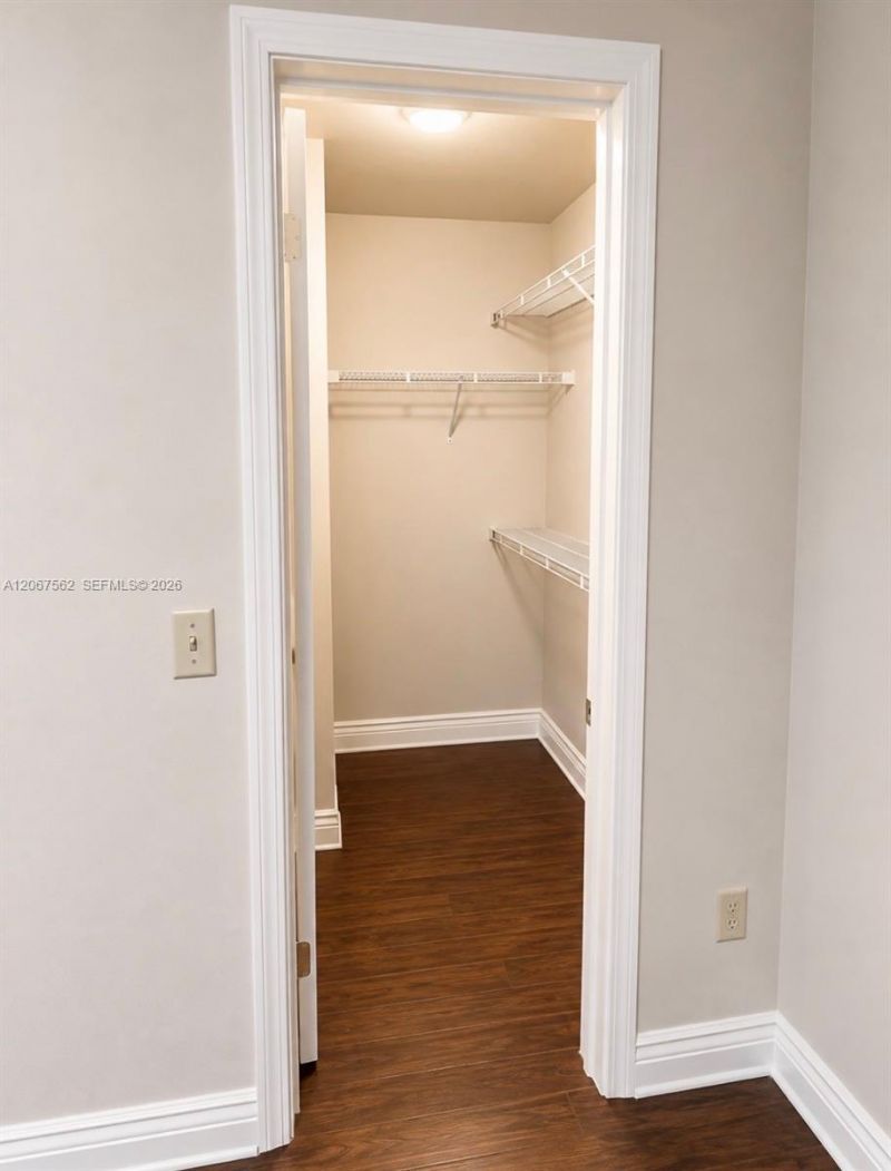 4847 Via Palm Lks, Unit 1021, West Palm Beach, FL 33417 Photo