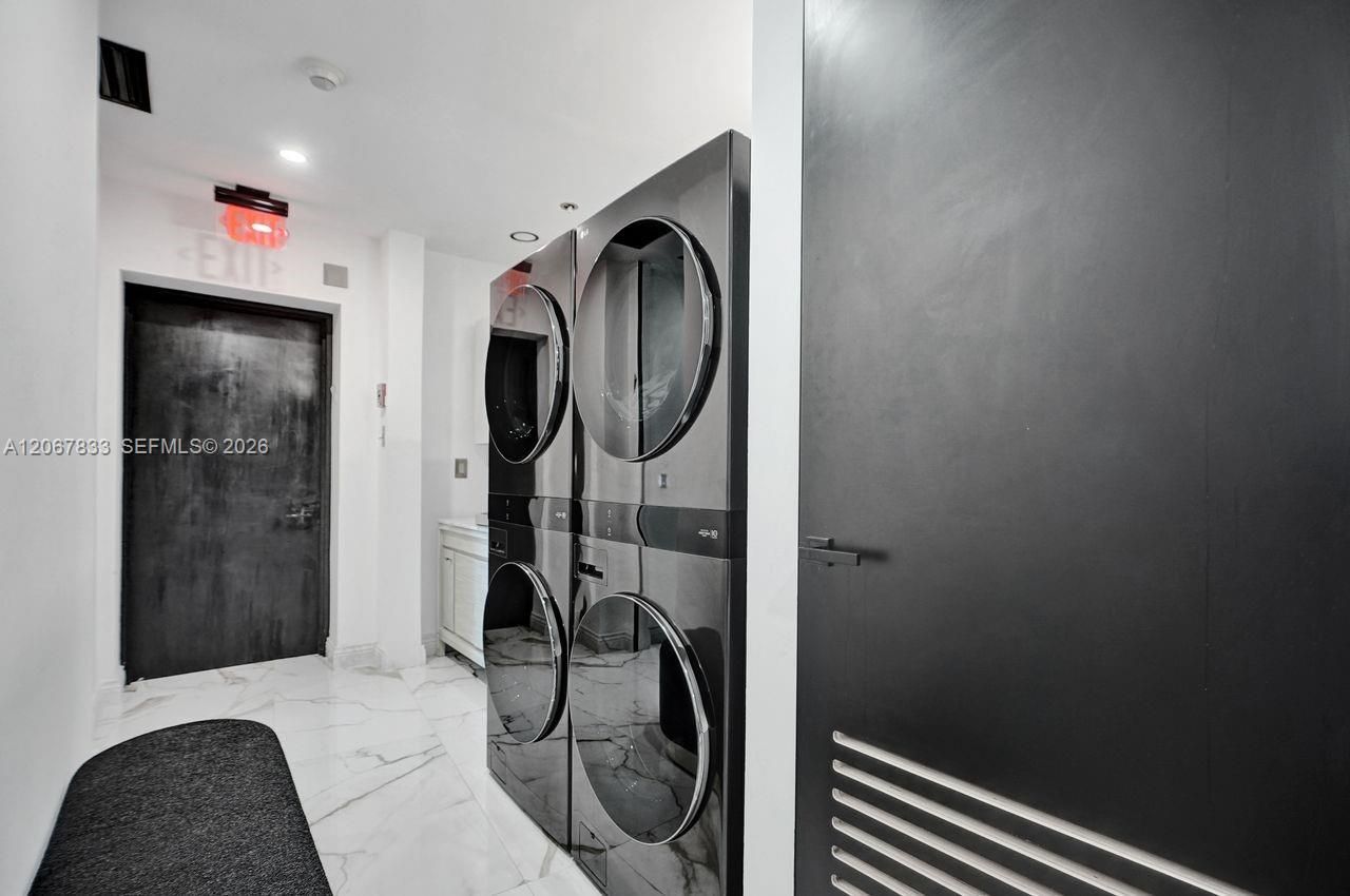 3300 NE 188th St, Unit 210, Aventura, FL 33180 Photo