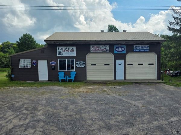 7196 State Rt 20 , Waterville, NY 13480