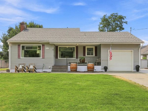 1111 N Locust Rd, Spokane Valley, WA 99206