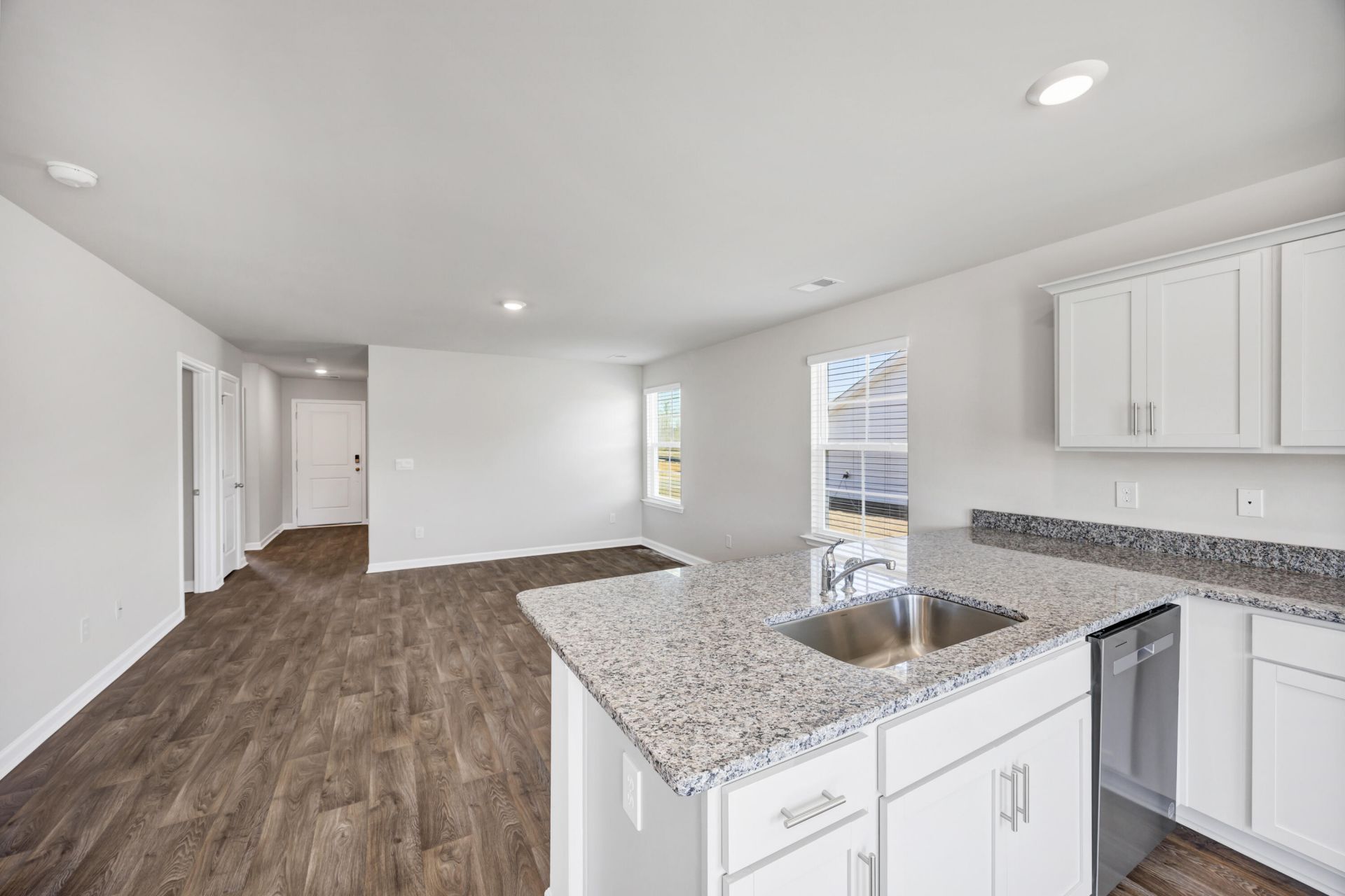 136 Hale Road Photo 6